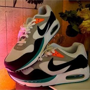 NEED GONE ASAP Make an offer Nike air max